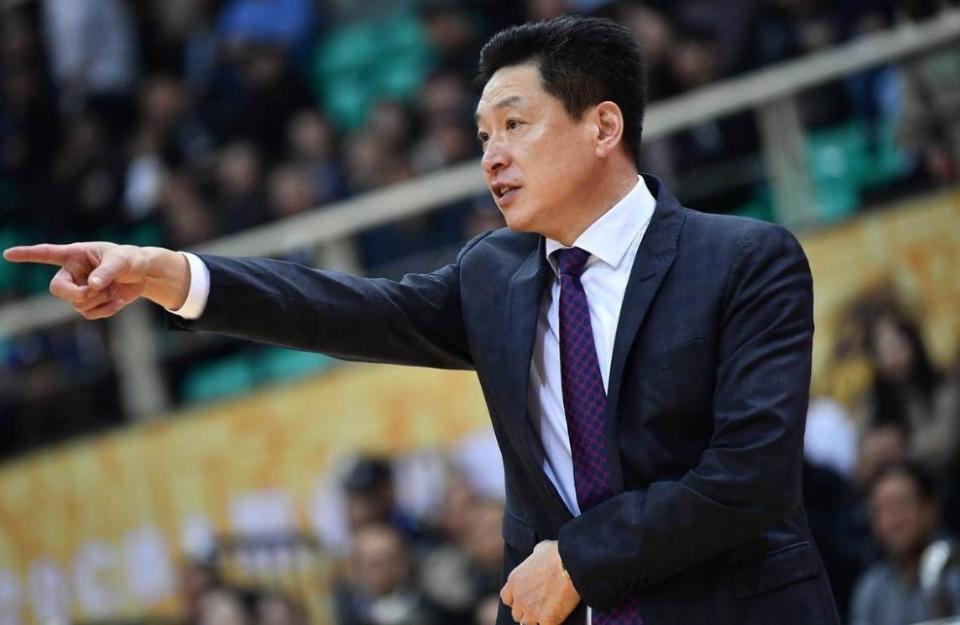 低调, 浙江广厦队