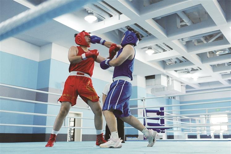 拳击举重金, 日至