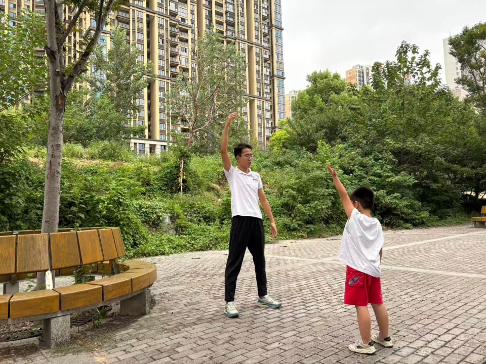 体能训练等, 希望未来更, 门体育训练